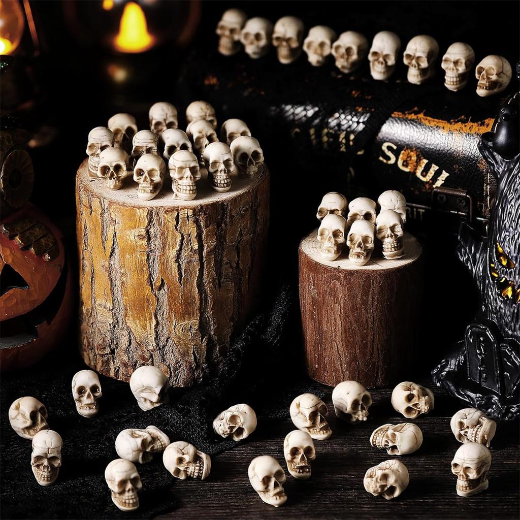 Mini Skull Figurine Miniature Skeleton Head Table Decor Micro Landscape Figure Halloween Prank Props Haunted Dollhouse Decor