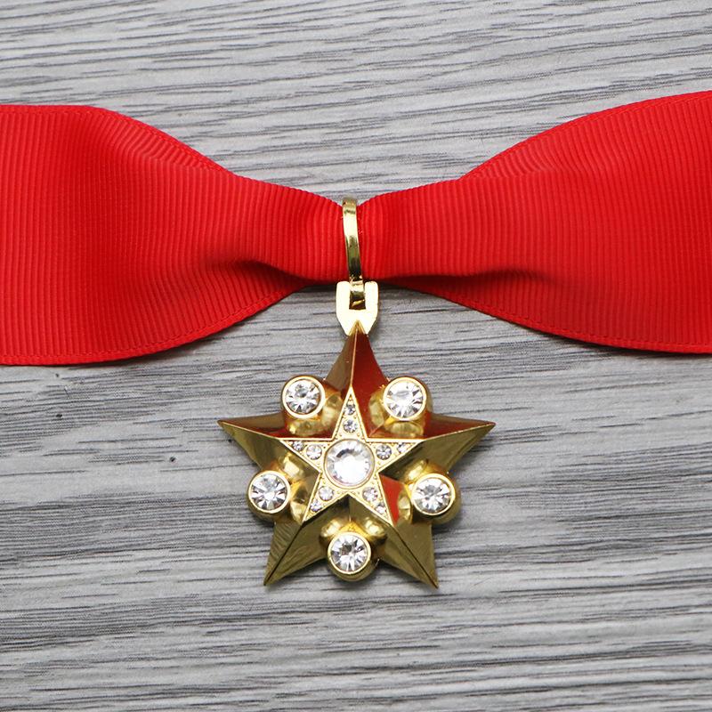 

Металлический значок «Звезда» Сувенирная коллекция