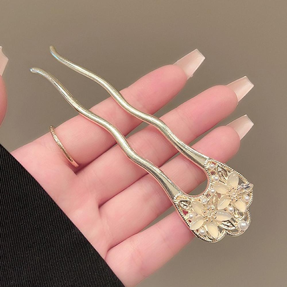 1pc Elegant Gold Floral Hair Pearl Accents Vintage Inspired Design Boho Everyday Hairstyles Timeless Statement Hair Accessory