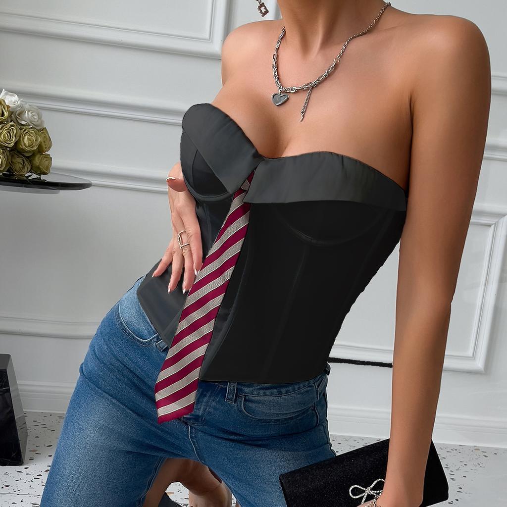 Korsetts, modische und elegante Damenbekleidung