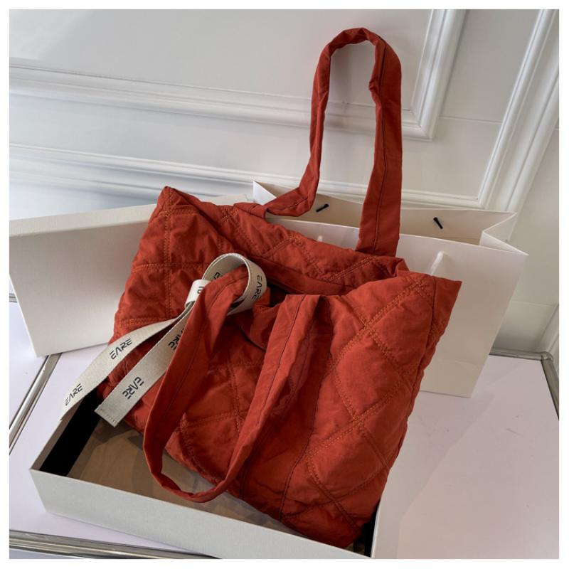 

Пуховая сумка для отдыха, женская сумка на плечо, осенне-зимняя сумка Linggetote, сумка большой вместимости, студенческая сумка one size оранжевый