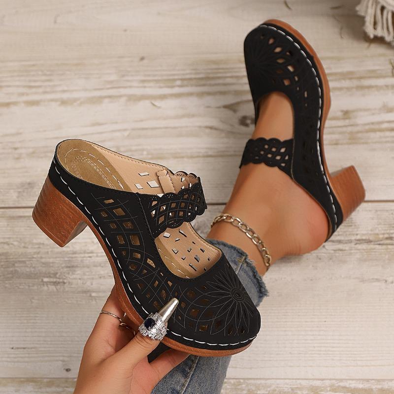 Summer new large size women's sandals retro thick heel slippers large size hollow slope heel cool slippers women