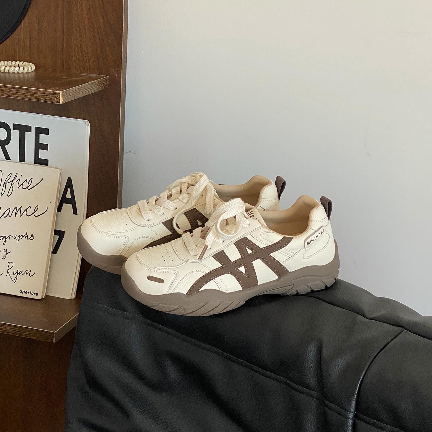 

Lan Cabinet 2025 осень свет новые легкие ретро немецкие тренировочные туфли женские универсальные повседневные туфли Forrest Gump обувь на платформе спортивная обувь 40 слюда