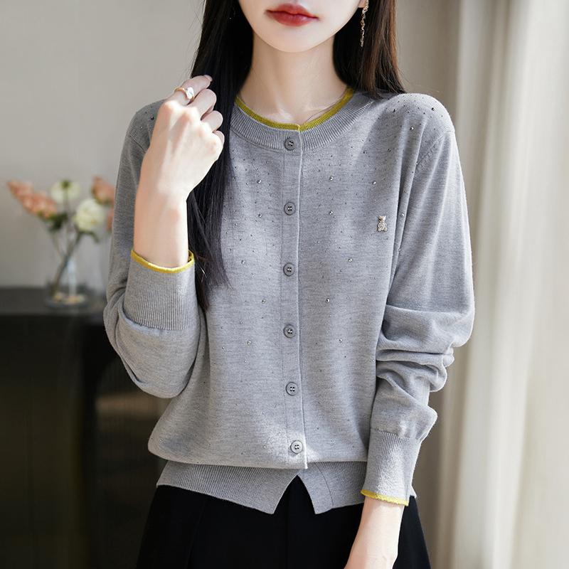 Women's Lightweight 50% Wool 50% Mulberry Silk Cardigan - 4-Season Versatile Knitwear for All-Year Comfort & Style