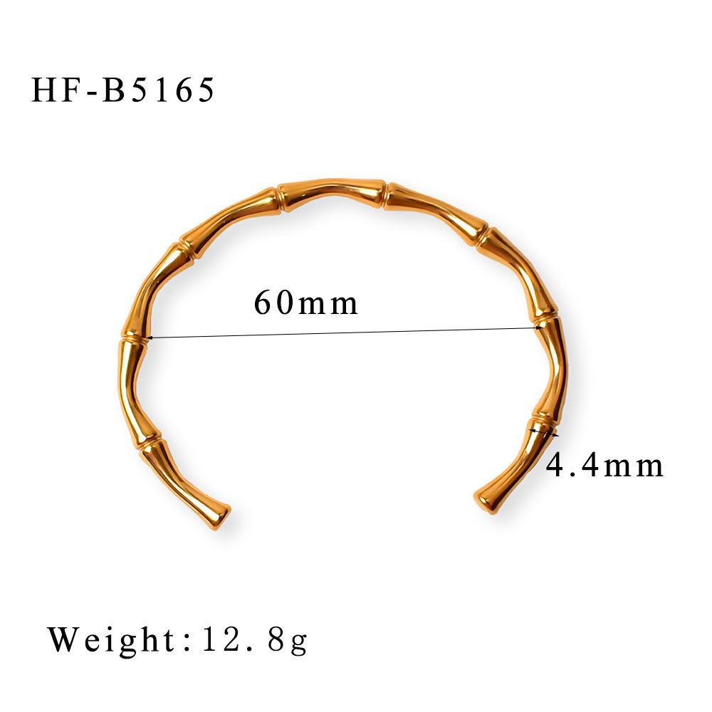 

Браслет из титановой стали в виде бамбуковых секций с цветной эмалью, застежка с 18-каратным золотым покрытием - свежие и милые женские украшения.