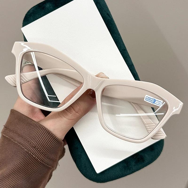 Retro Men Women Clear Lens Presbyopia Glasses Personalized Cat Eye Reading Glasses Blue Light Blocking Eye Protection Eyewear