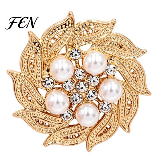Oxidation Resistant Pins Retro Rhinstone Flower Brooch for Women, Golden Plated Alloy Floral Versatile Clothing Jewelry Lapel Pin, Accessories Wedding