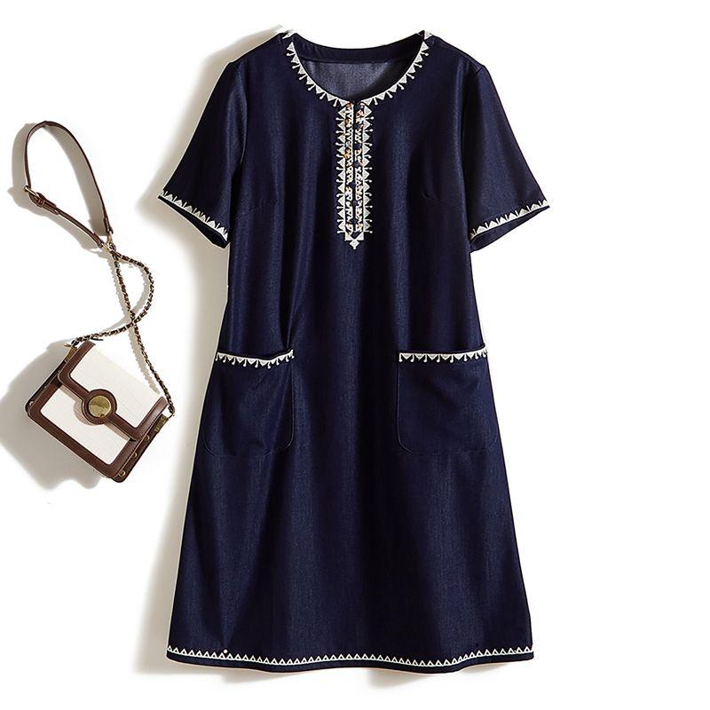 

Chinese Fashion Elements! Women Beads Embroidered round Neck Short sleeve Commuter Temperament Dress Summer with Pockets Dark blue 4XL