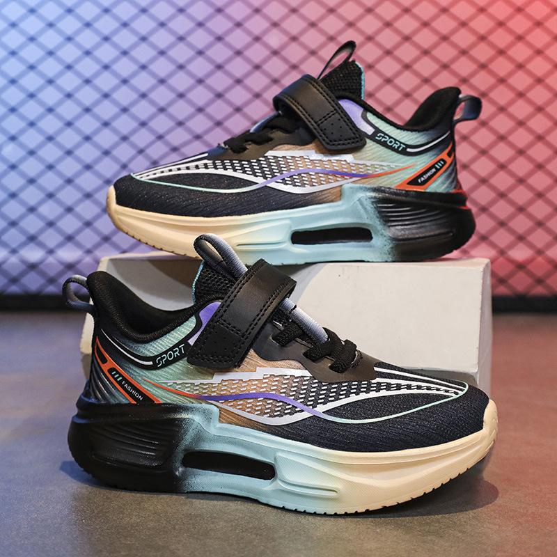 Children's Sports Shoes Men's Shoes Lightweight Mesh Breathable Medium and Older Children's Soft-soled Running Shoes 2025