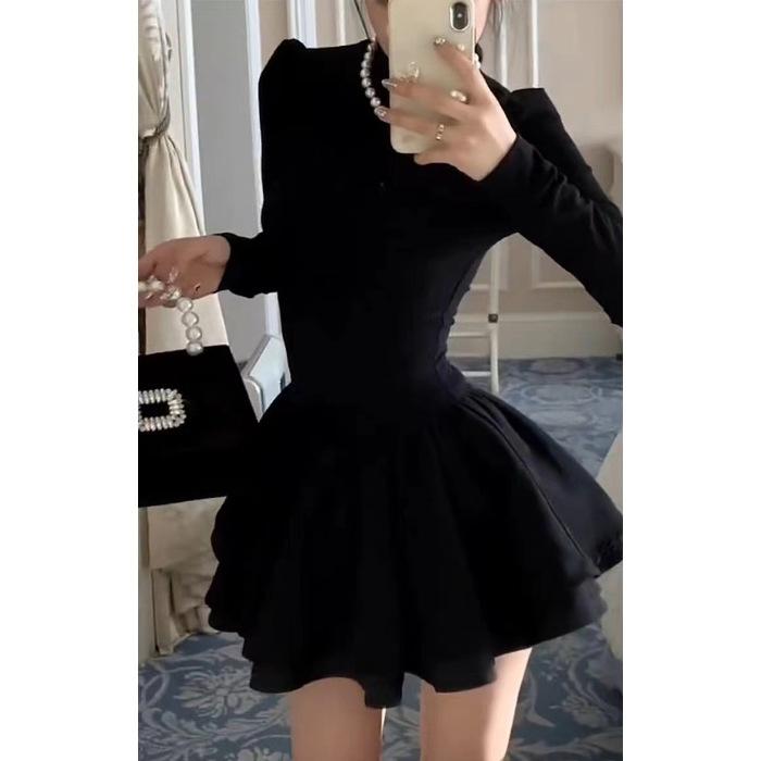 

Little black dress long-sleeved dress women s clothing autumn new waist knitted puffy dress daughter princess birthday short skirt XL чорний