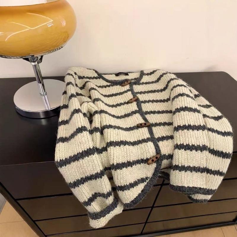 Corner Buckle Long-sleeved Knitted Cardigan Jacket Women's Loose Thick Needle Soft Waxy Sweater Wearing Lazy Style Top