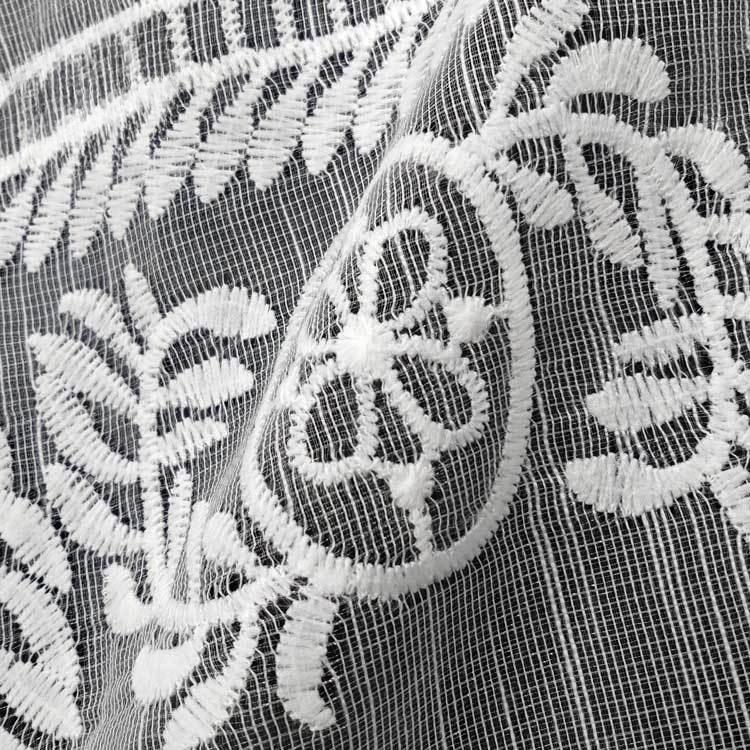 Milk Silk Embroidery Fabric, Water-Soluble Lace Full Accessories, Mesh Bottom Embroidery Cloth, Bright Silk Belly Yarn