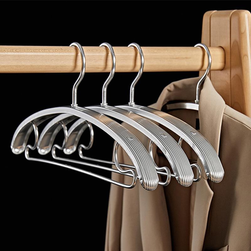 

5 шт. вешалки из алюминиевого сплава, легкая роскошная вешалка шириной 2,2 см для брюк, рубашек, свадебных платьев, органайзер для одежды 5pcs серебряный