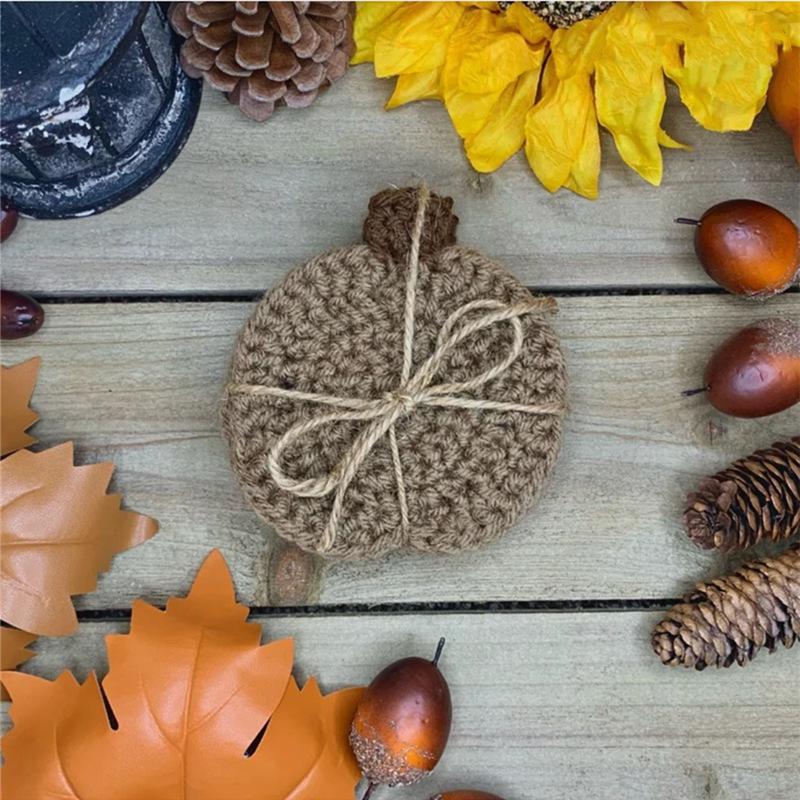 1PC Insulation pad pure hand-crocheted pumpkin coaster Halloween atmosphere cute placemat