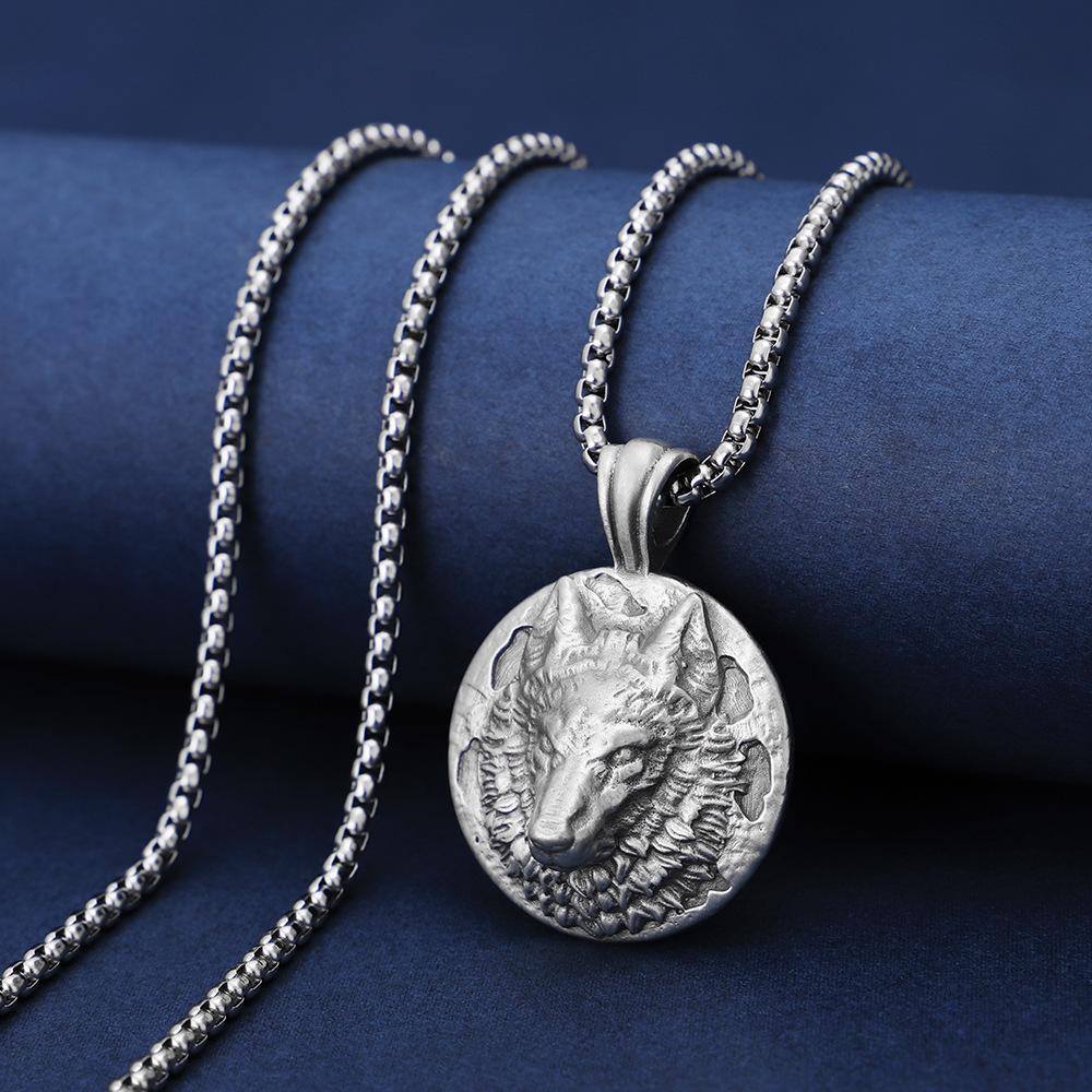 Men's Punk Wind Wolf Head Pendant Necklace Personality Street Hip Hop European and American Halloween Accessories