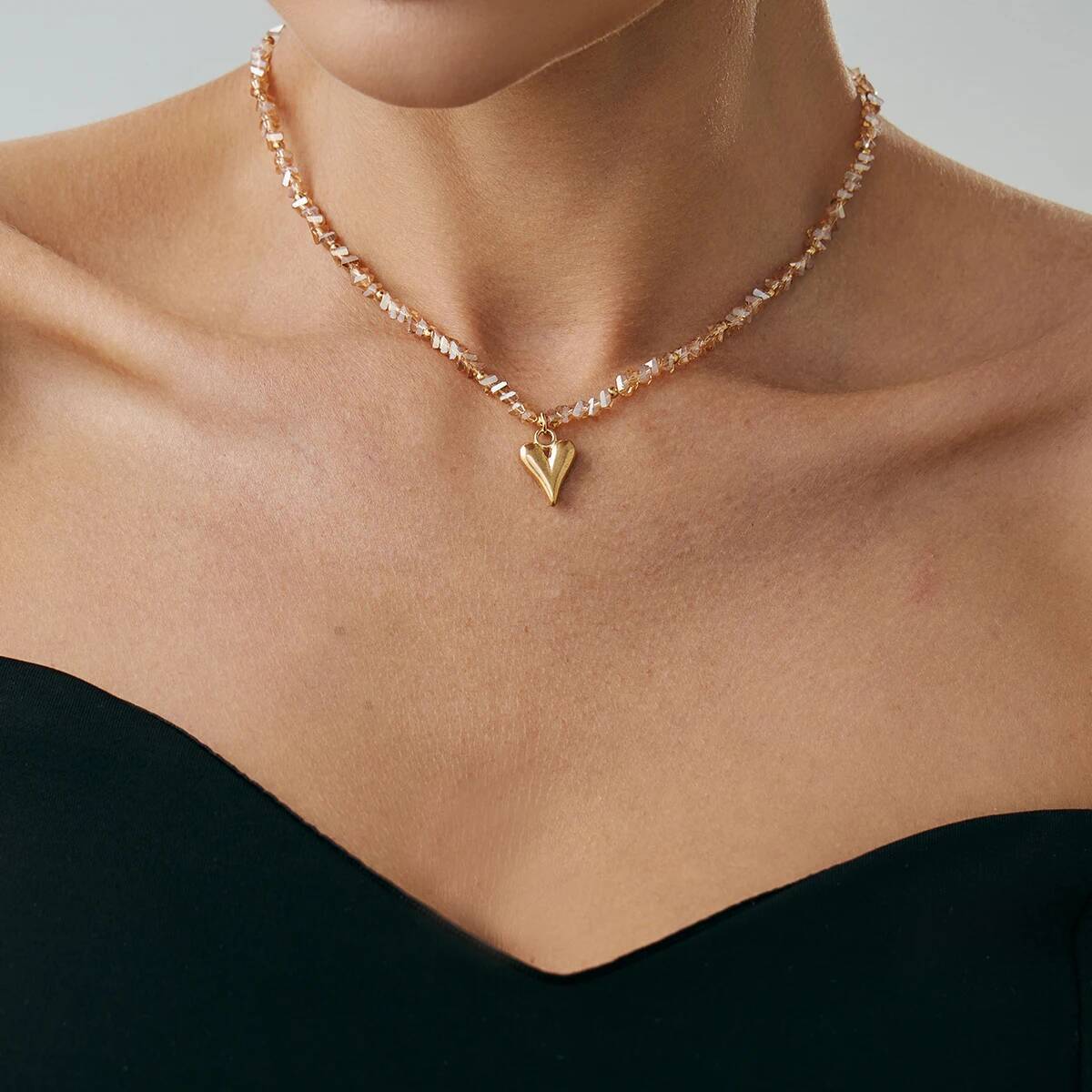 

Salircon Изысканный набор серьги и колье-чокер с кристальным сердцем в стиле Y2K для женщин, модные, прозрачные бусины, украшение для шеи и ушей, ювелирные изделия