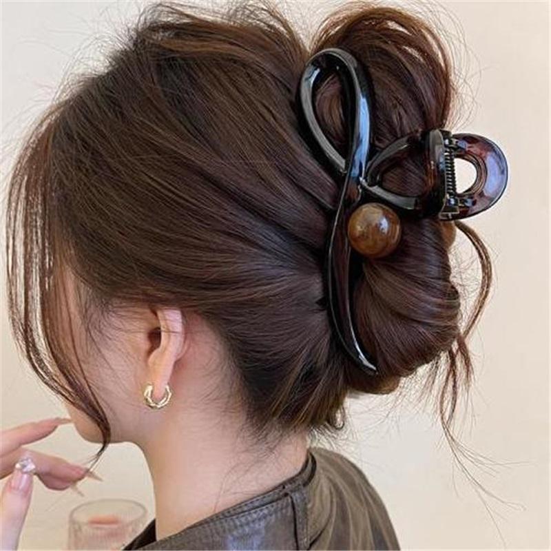 Simple Coffee Color Large Hair Claw Durable Shark Clip Elegant Back Head Updo Hair Clip Women Summer Daily Hair Accessories