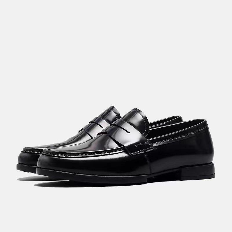 Men's High-End Leather Slip-On Loafers, Breathable Spring Business Casual Shoes with Soft Soles and Versatile Toes.