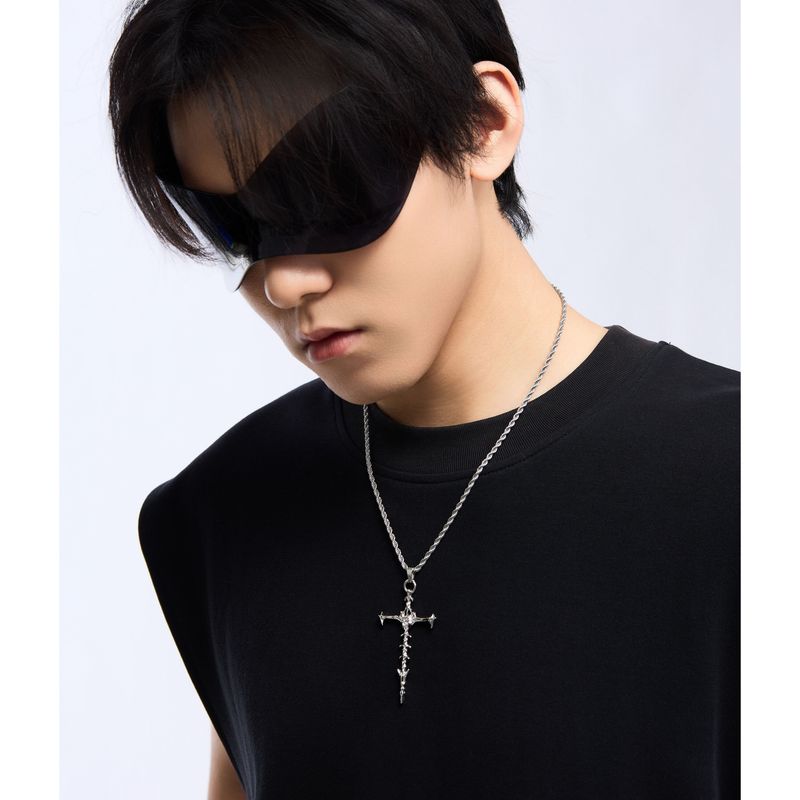 Vintage Ancient Skeleton Cross Ins Retro European and American Rap Hip-hop Men and Women Choker Personality Titanium Steel Chain