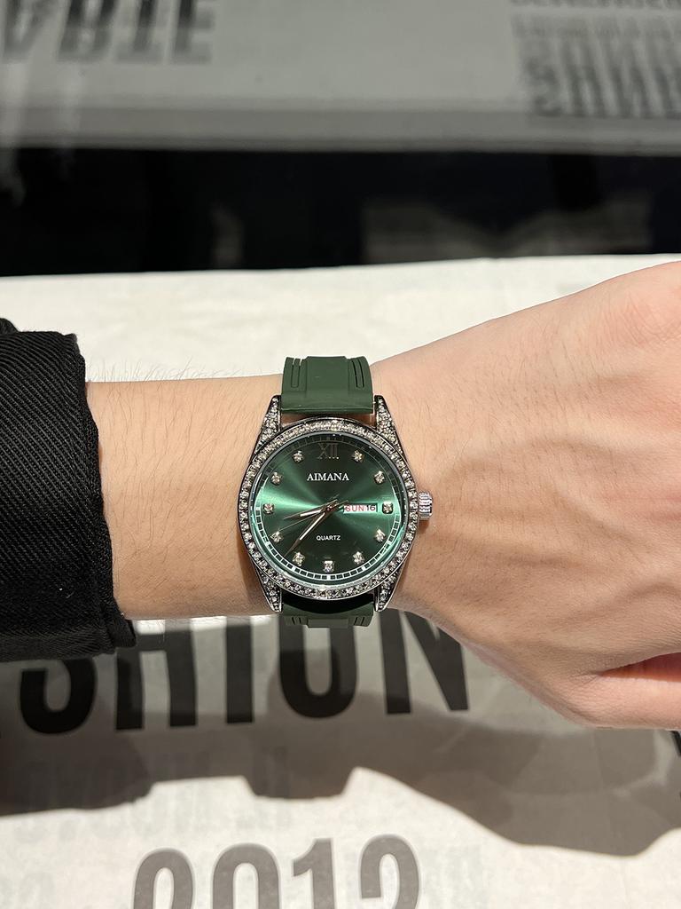 Silicon strap nice fashion watch