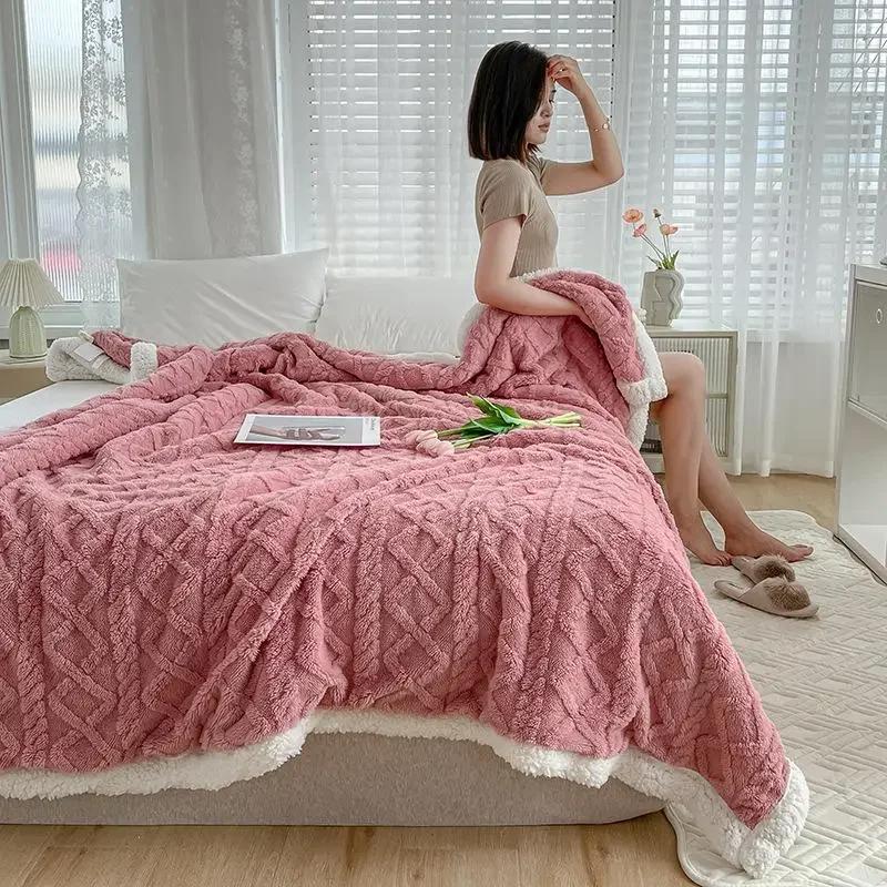 New Cover Blanket Office Shawl Air Conditioning Small Blanket Thickened Coral Velvet Flannel Lamb Wool Blanket Nap Sofa