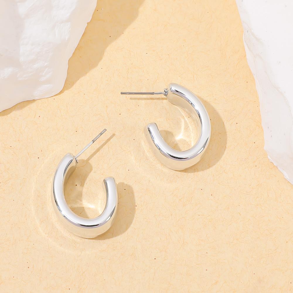 European and American irregular earrings geometric stainless steel personalized fashion stud earrings K gold titanium steel irregular light luxury