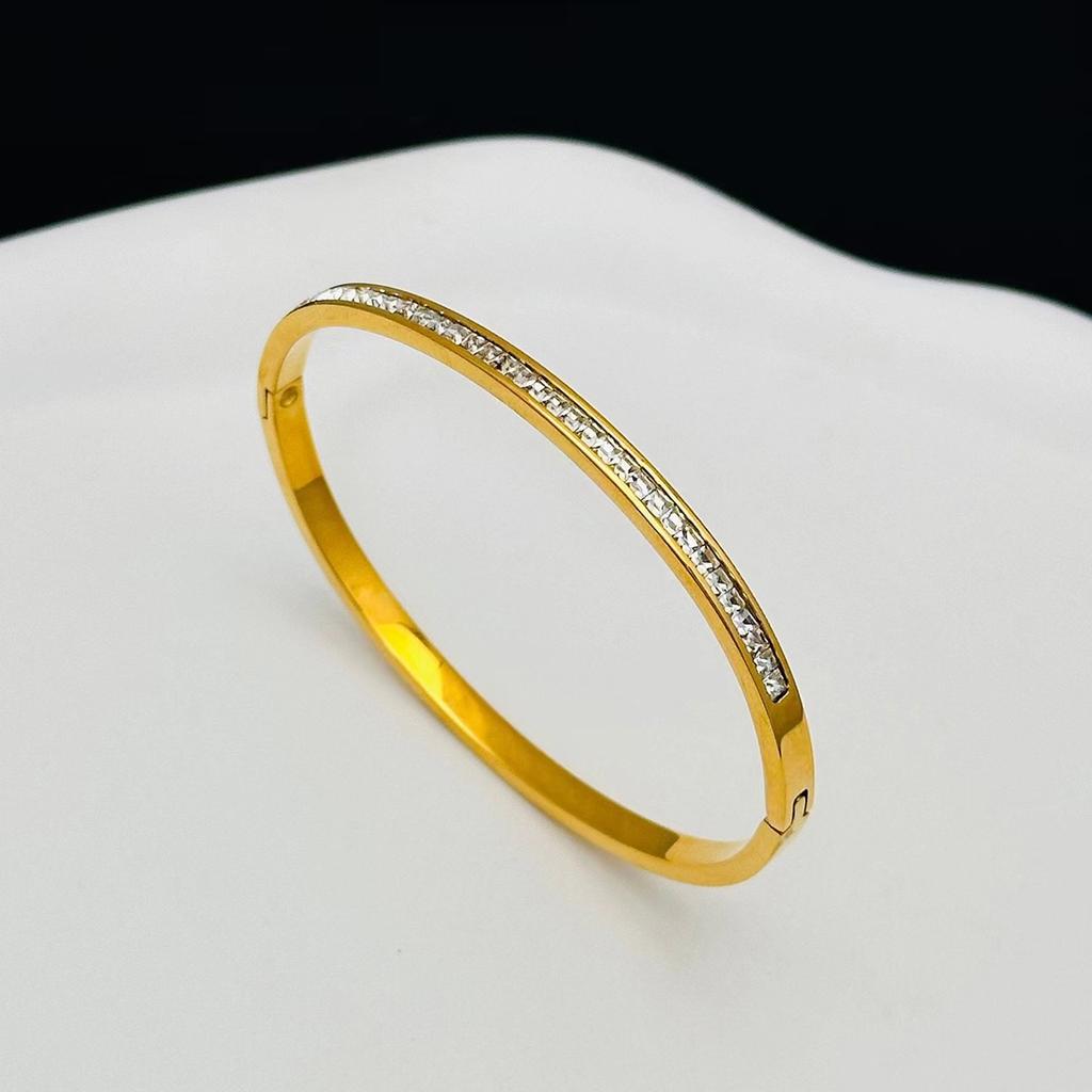 2024 18K Gold-Plated Stainless Steel Bracelet Fashionable Wedding Bangle for Men Women's Jewelry Occasions for Zircon Gifts