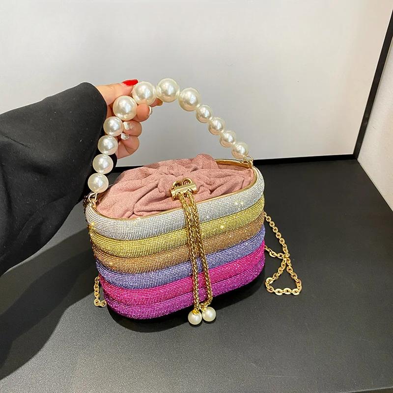 

Розкішні вечірні гаманці для жінок Сліпучі перлинні намиста Ланцюжок Сумка через плече Клатч для вечері 2025 Розкішні дизайнерські сумочки різнокольоровий