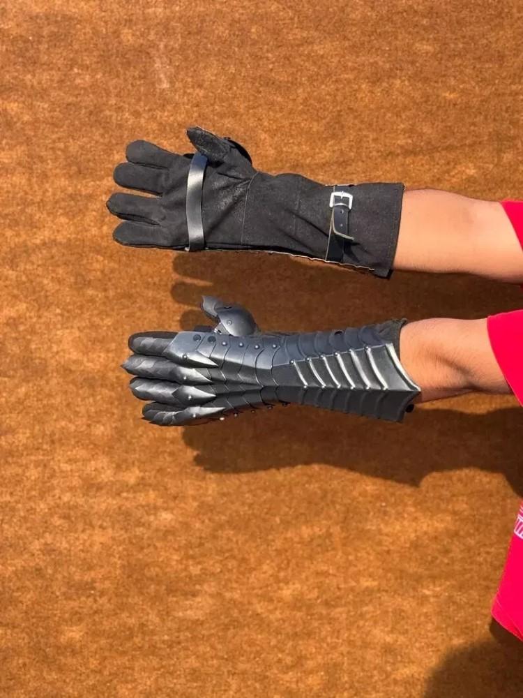 Medieval Silver Nazgul Gauntlets Unisex Steel Armor Gloves Crusader Costume