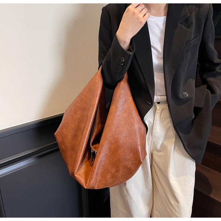 Damska torebka miejska na ramię o dużej pojemności na rok 2025 - Prosty, modny design