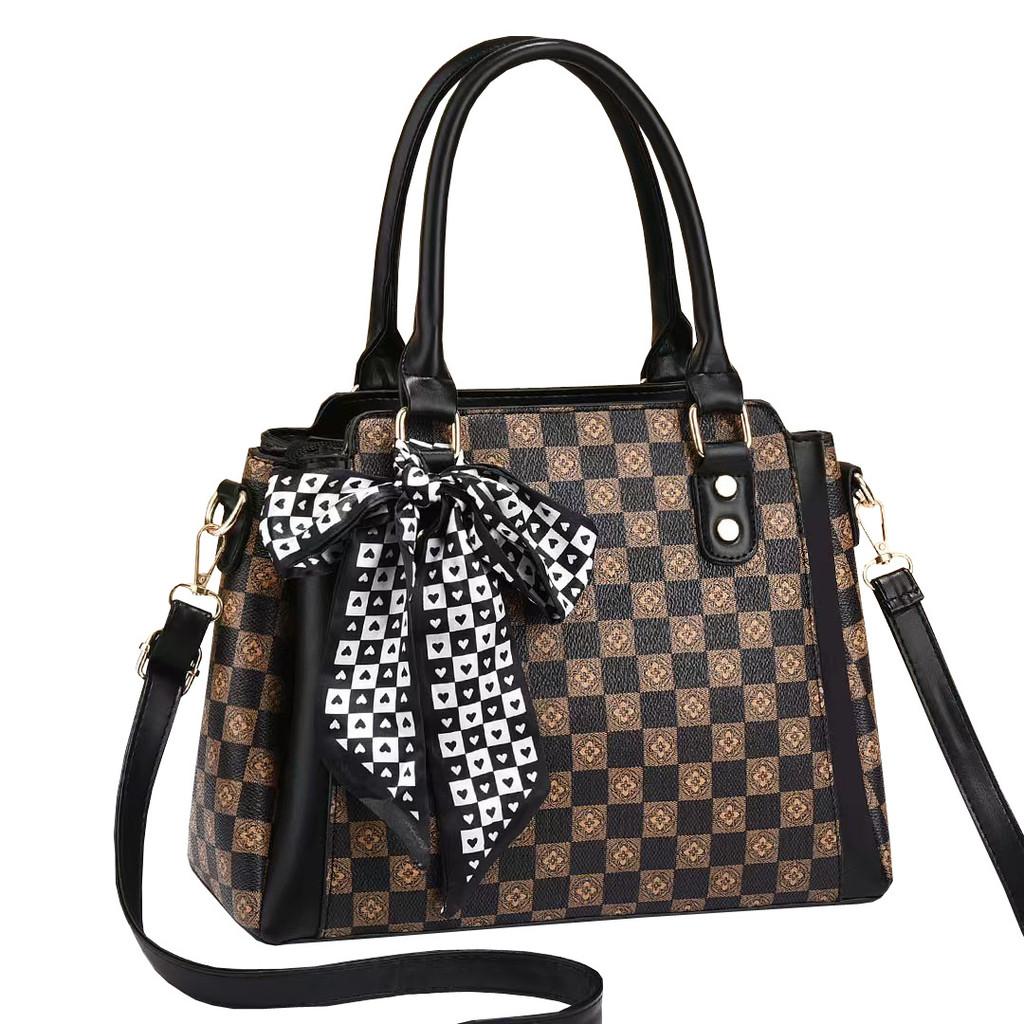 Fashionable Pu Tote Bag For Women With Stylish Plaid Design And Soft Structure