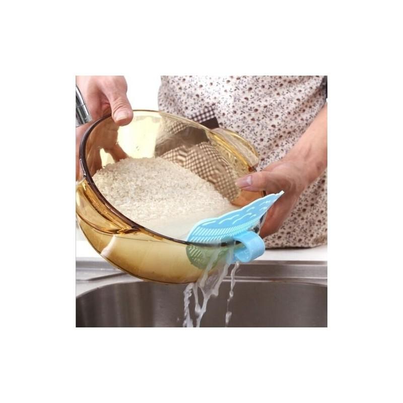 Plastic Smile Face Kitchen Food Filter With Clamp For Fruits And Vegetables Cleaning