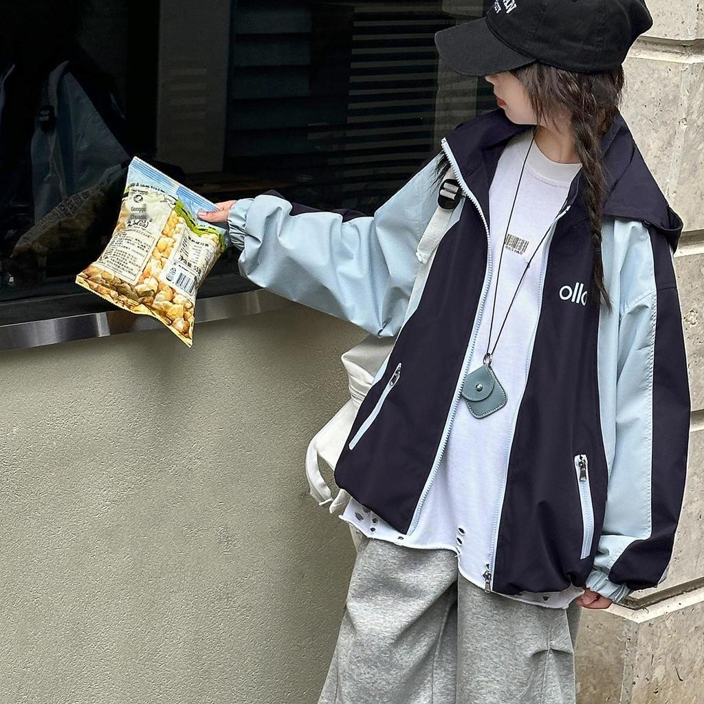 Girls' 2025 Spring/Autumn Hooded Jacket: Fashionable Windbreaker for Kids with Street Style