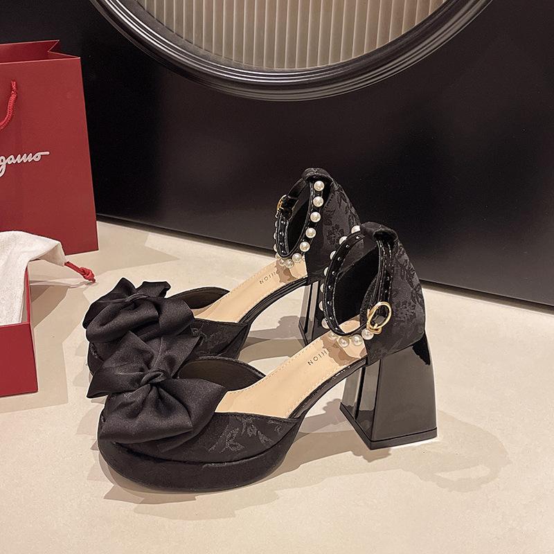 

Модные горячие продажи 2025 лето босоножки на высоком каблуке для женщин туфли с бантом на высоком каблуке уличные ретро скандалы туфли-лодочки с бантом-бабочкой ретро женщина 35 чёрный