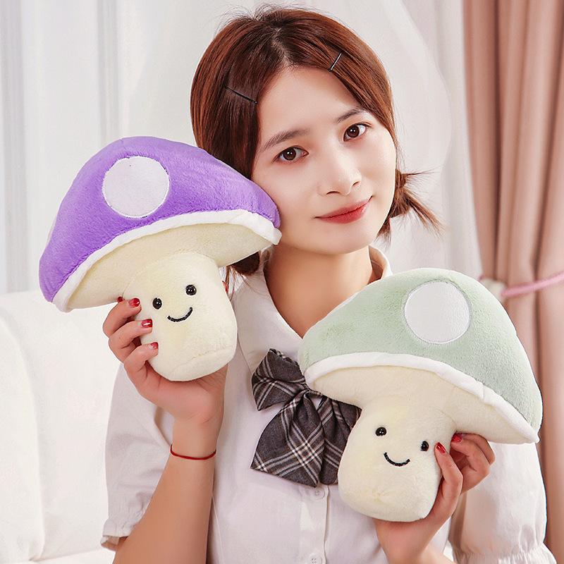 Prawdziwy kolor mała grzybowa lalka pluszowa zabawka lalka grzyb dziecięca uspokajająca lalka prezent urodzinowy