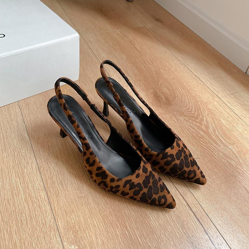 Cowhide version of the same 2025 summer temperament small pointed head shallow mouth empty women's sandals elegant kitten heel single shoes