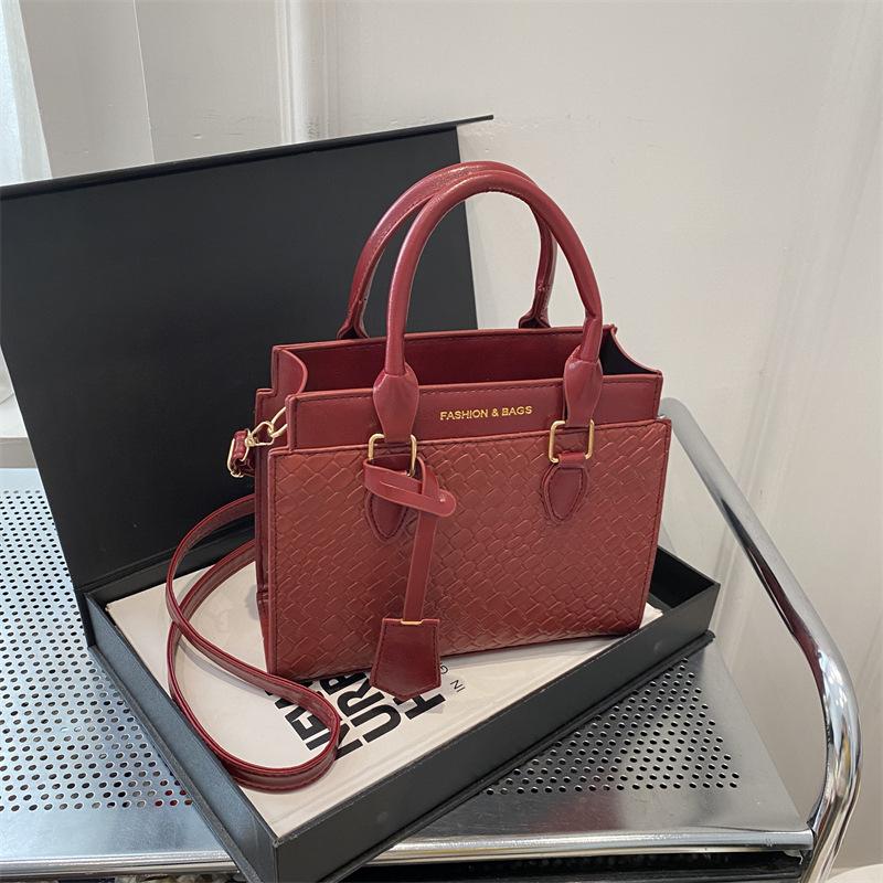 

Temperament versatile high-end texture new fashion simple casual hand carry shoulder underarm bag messenger bag червоний