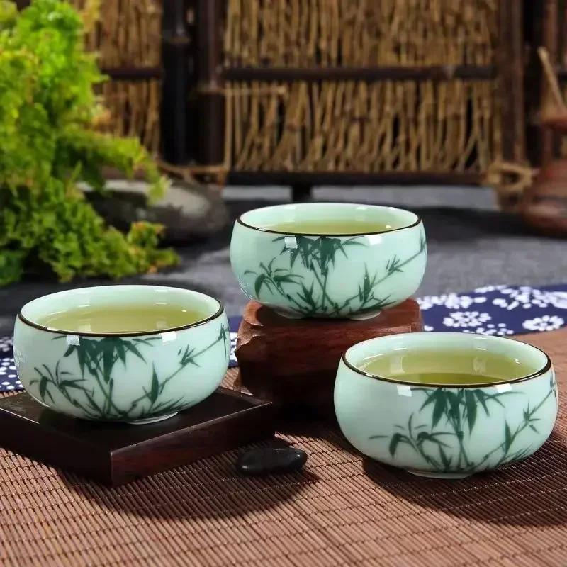 1PC Taza de Té Celadón Tradicional Pintada a Mano Paisaje Cerámica Loto Bambú Carpa Juego de Té Taza Maestra de Té China Doble-pez