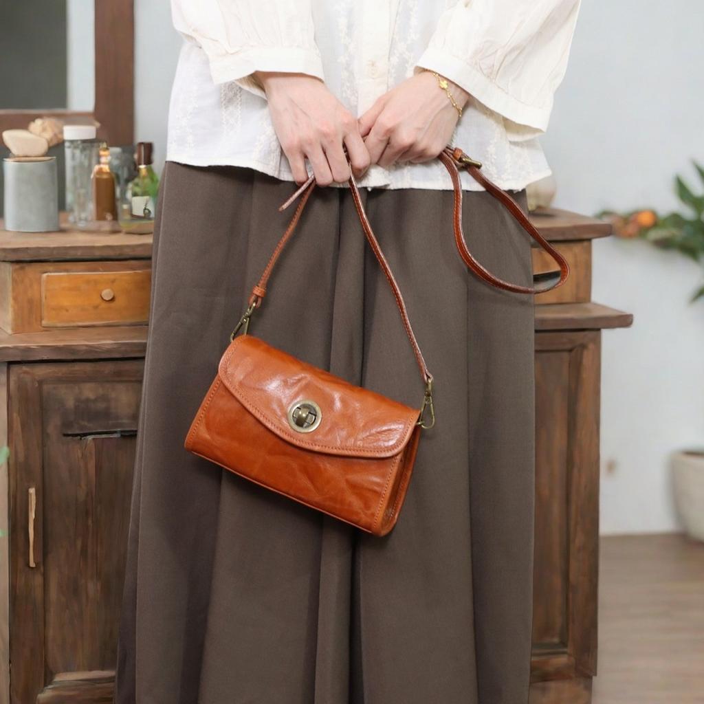 First Layer Cowhide New Commuter Shoulder Bag Retro Literary Messenger Women'S Bag Vegetable Tanned Cowhide Texture Summer Bag