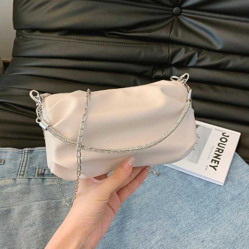 

Chic Retro Small Square Handbag For Women In Black With Trendy Stitching