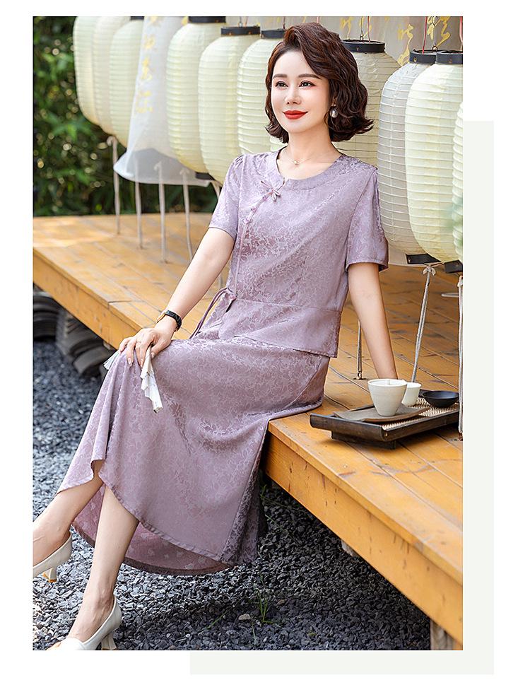 Elegancka letnia sukienka w stylu chińskim na rok 2025 dla kobiet w średnim wieku: Wyszczuplający, Modny, Design o średniej długości