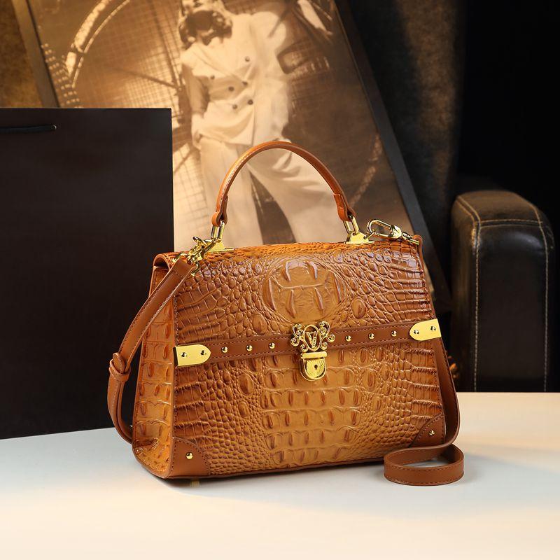 

Модная женская сумка из натуральной кожи Женская сумка 2024 Новая сумка с принтом крокодила Мода Все сумки через плечо коричневый