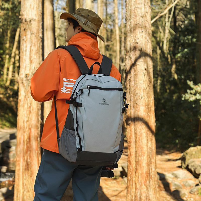 Outdoor Mountaineering Large-capacity Backpack Backpack High-value Fashion Waterproof and Wear-resistant Simple Commuter Waterproof Hiking Bag