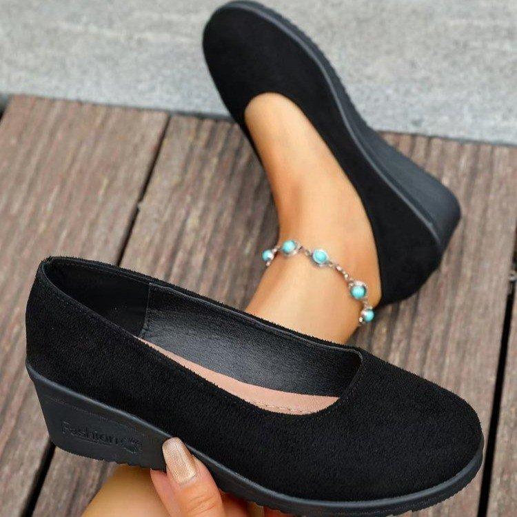 Large size women's shoes spring and autumn new shallow mouth comfortable suede soft sole wedge heel round head single shoes