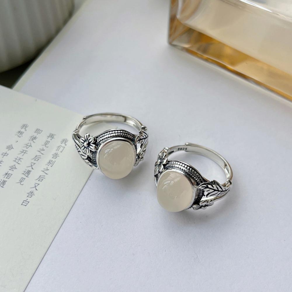 Imitation White Chalcedony Retro Ring Female Thai Silver Versatile Personality Literary and Artistic Fan