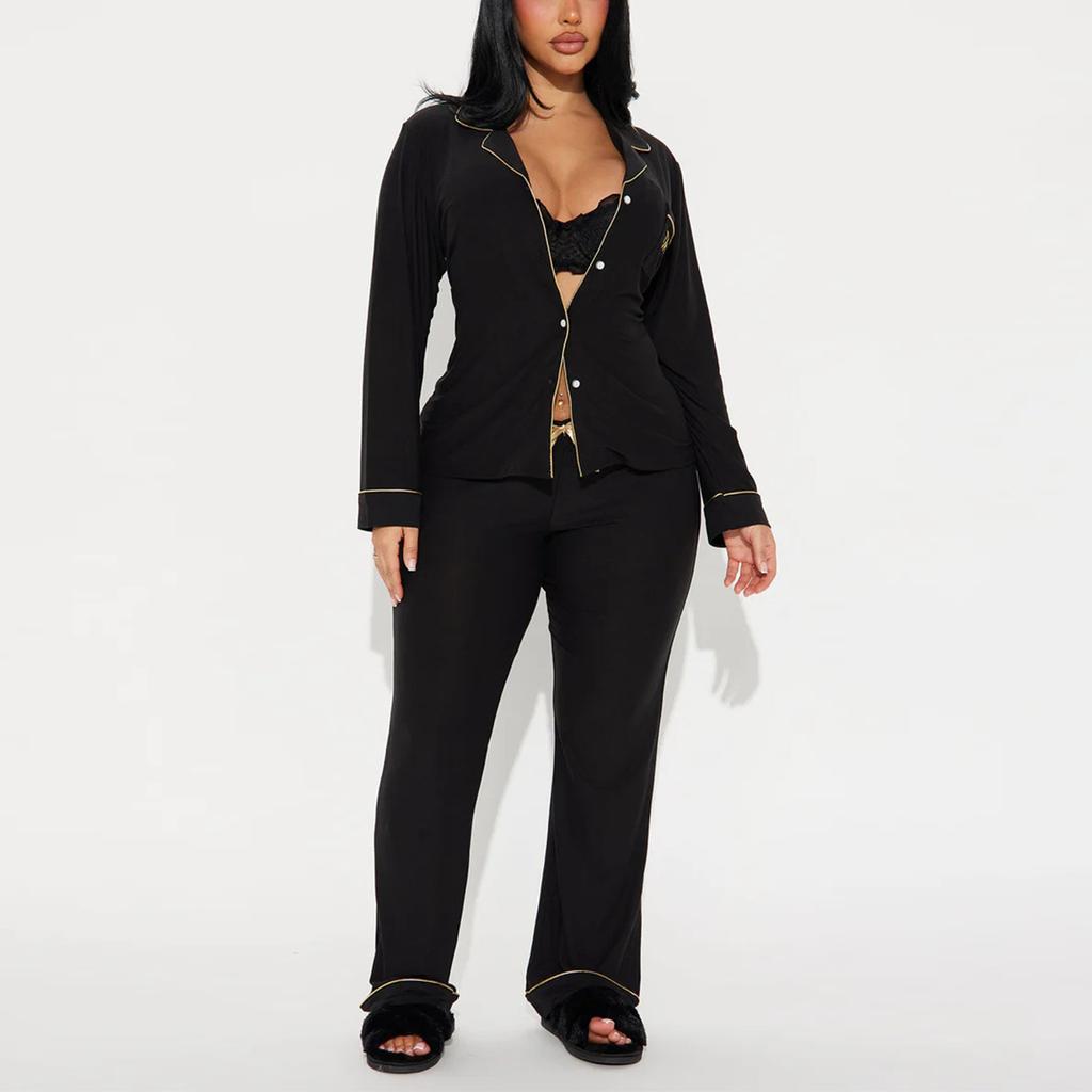 Ein zweiteiliges Set aus einfarbigem langärmligem Oberteil und langer Hose für Damen für Herbst- und Winter-Pyjamas