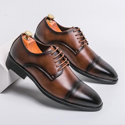 Übergröße neue lässige Lederschuhe Mode Herren Business-Kleiderschuhe Britischer Stil Herrenschuhe Hochzeitsschuhe Abendschuhe