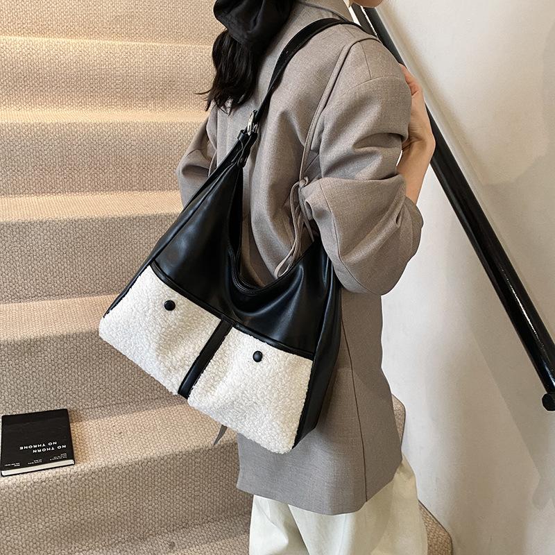 2025 fashion trend tote bag new large capacity premium autumn and winter portable shoulder backpack