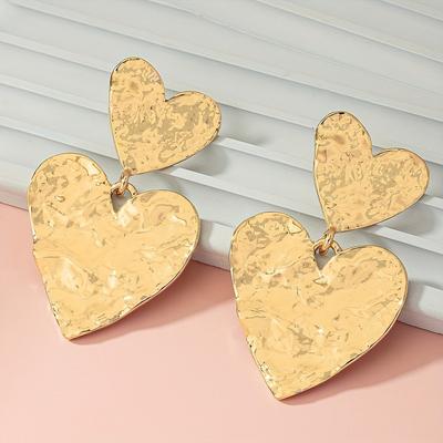 Pleated Love Stud Earrings Vintage Symmetrical Personality Love Stud Peach Heart Earrings