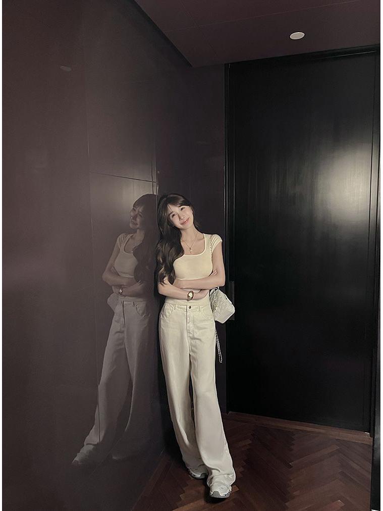 2025 Summer Women's Square Neck Short Sleeve Knit T-Shirt: Spicy Slimming Base Top